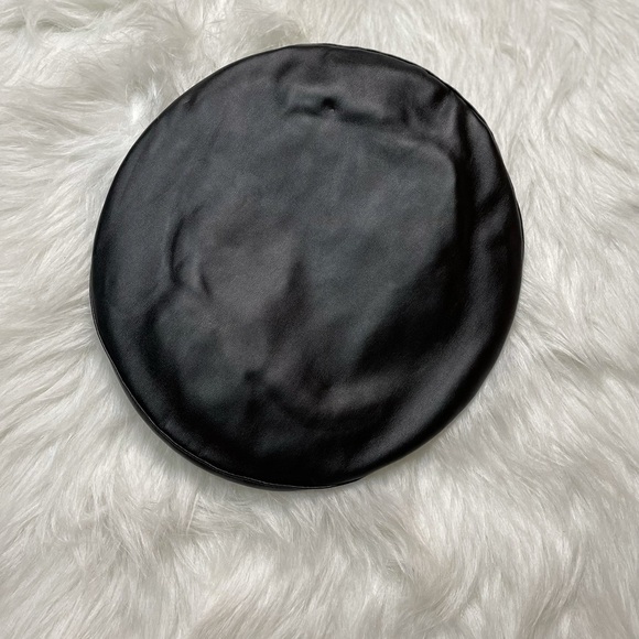 NEW TRENDY RED FAUX LEATHER BERET main image 10